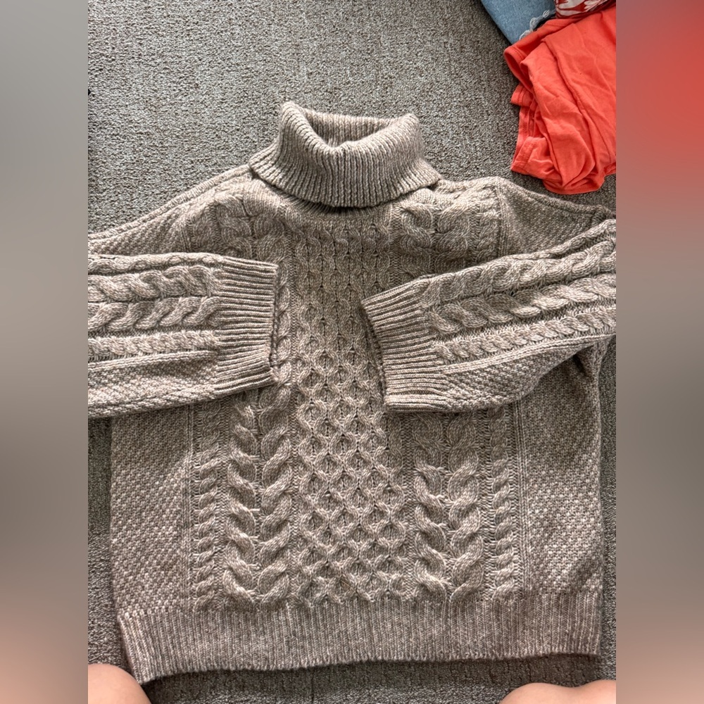 Calvin Klein Chunky Knit Turtleneck Sweater – Size M